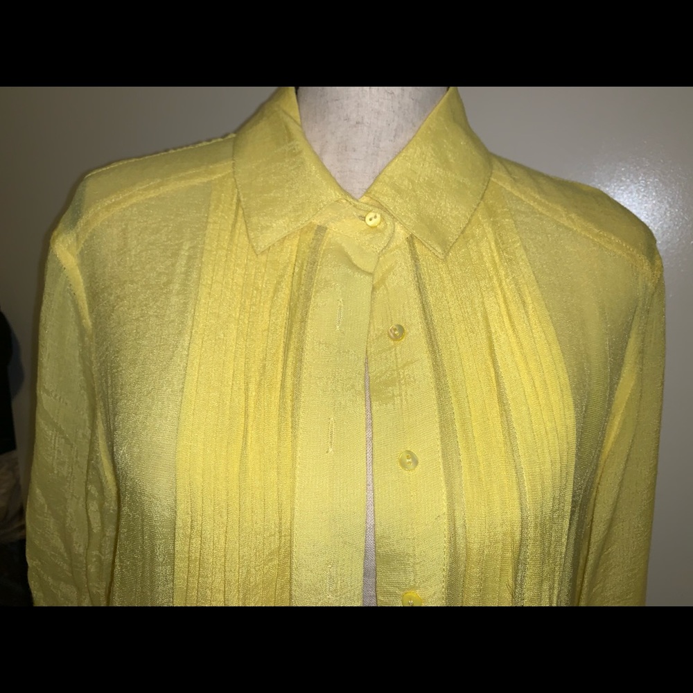 Yellow button down - Picture 3 of 3